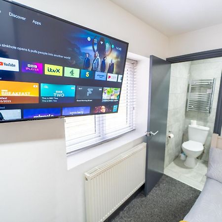 Free Parking Cosy Studios Close To City And Qe And Uob! Birmingam Exterior foto