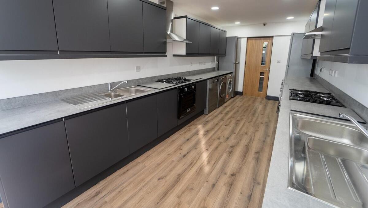 Free Parking Cosy Studios Close To City And Qe And Uob! Birmingam Exterior foto