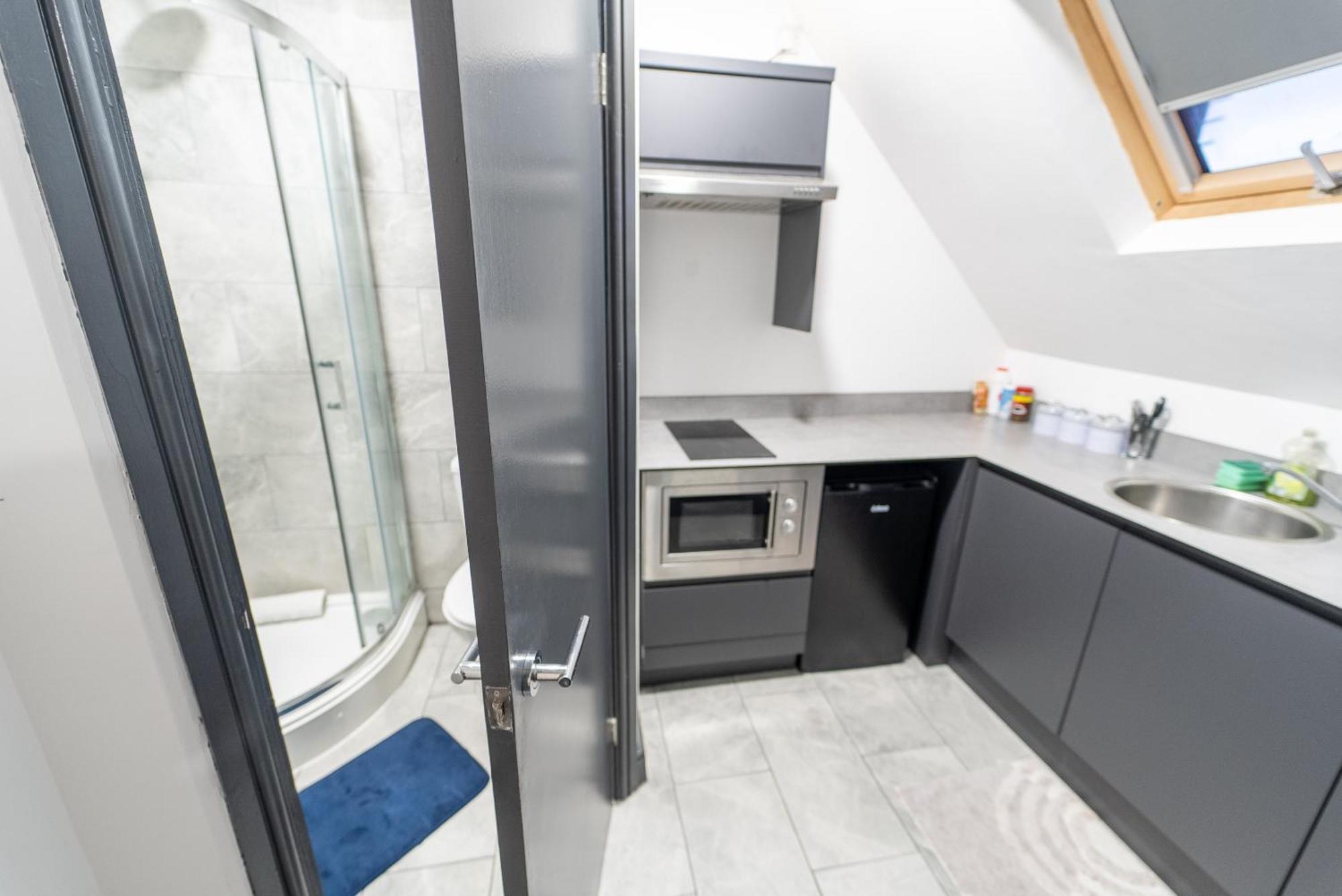 Free Parking Cosy Studios Close To City And Qe And Uob! Birmingam Habitación foto